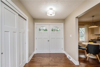 1914 80th St, Windsor Heights, IA 50324 - photo 2