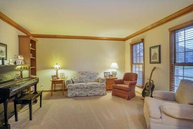 522 Bailey Dr, Batavia, IL 60510 - photo 7