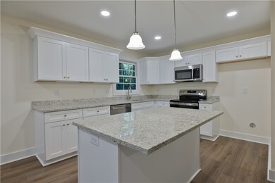 510 Woodland Cir, Pendleton, SC 29670 - photo 4