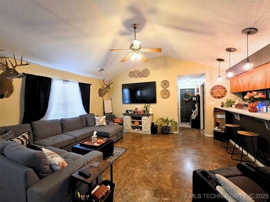 2210 Holly Ln, Miami, OK 74354 - photo 6