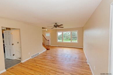 134 Bellview Rd, Troy, NY 12180 - photo 4
