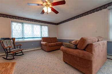 252 Bertenshaw Rd, Woonsocket, RI 02895 - photo 4