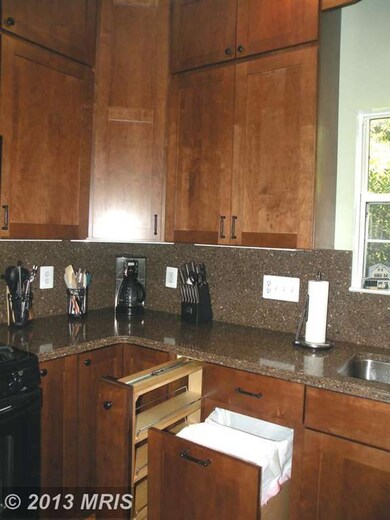 11050 Grassy Knoll Terrace, Germantown, MD 20876 - photo 6