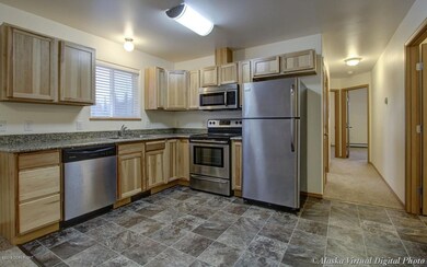 2060 Lucille - Kitchen 2