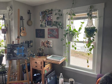 21 Wentworth St, Biddeford, ME 04005 - photo 4