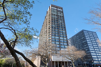 The Waterford unit 11G, Chicago, IL 60613 - photo 2