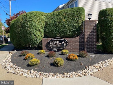 325 S Warminster Rd unit D-1 BLDG 4, Hatboro, PA 19040 - photo 2