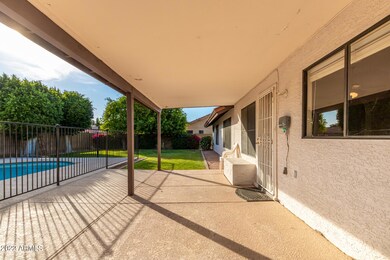 5613 E Elmwood St, Mesa, AZ 85205 - photo 4