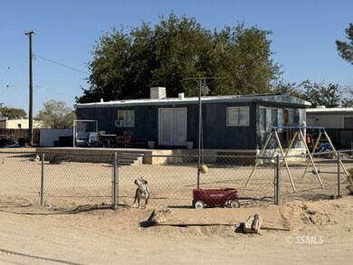 3608 W Graaf Ave, Ridgecrest, CA 93555 - photo 2