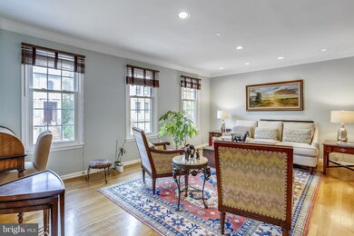 8 Bloomingdale Ct, Rockville, MD 20852 - photo 2