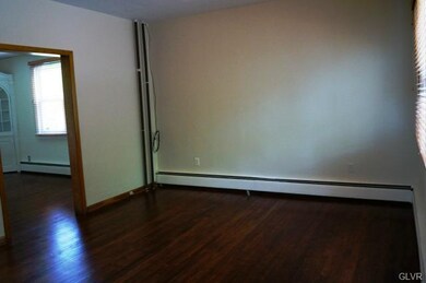 2326 N Lehigh Ave, Whitehall, PA 18052 - photo 5