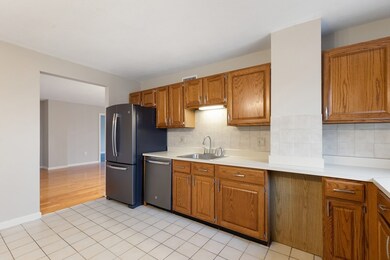 196 Locust St unit 2-407, Lynn, MA 01904 - photo 4