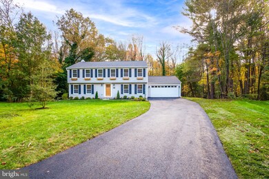 2908 Rock Manor Ct, Herndon, VA 20171 - photo 4