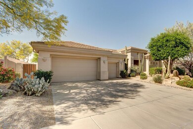 6305 E Dusty Coyote Cir-large-001-2-Fron