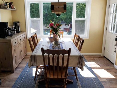 53 Lindstrom Ct, Manchester, NH 03104 - photo 4