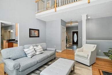 19 Hawthorn Rd, Amherst, MA 01002 - photo 7