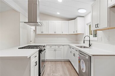 24486 Cornstalk Rd, Wildomar, CA 92595 - photo 4