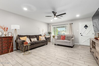 2216 W Berridge Ln, Phoenix, AZ 85015 - photo 6