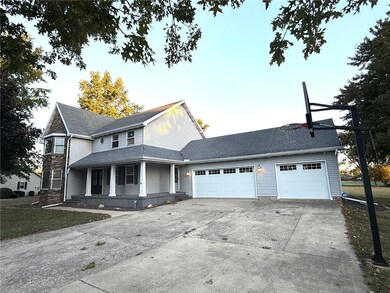 13 Greenbriar Dr, Mattoon, IL 61938 - photo 2