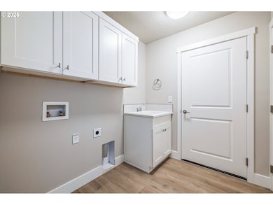 229 Tiber St, Boardman, OR 97818 - photo 7