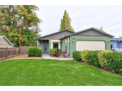 2009 E 12th St, the Dalles, OR 97058 - photo 3