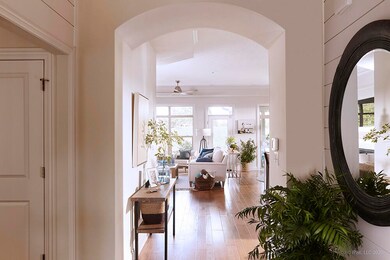 Torino-Foyer-to-Living_001