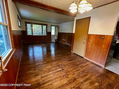 93 Center Ave, Mount Pocono, PA 18344 - photo 4