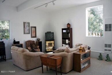 201 Water St, Milford, PA 18337 - photo 5