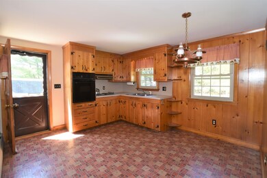 498 E Elm St, Yarmouth, ME 04096 - photo 3