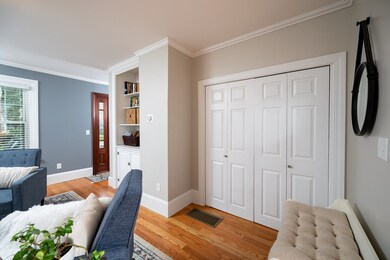 80 Clinton Place, Newton Center, MA 02459 - photo 5