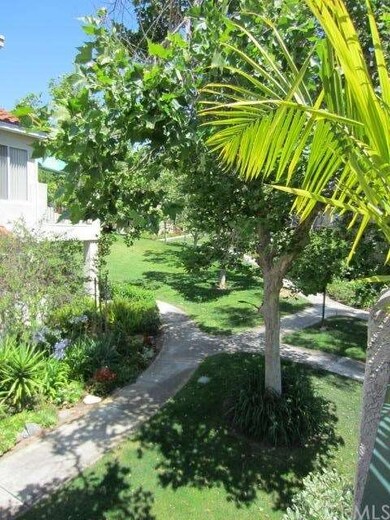 172 Cinnamon Teal unit 155, Aliso Viejo, CA 92656 - photo 3