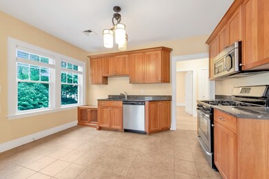 577 Commonwealth Ave unit 1, Newton Center, MA 02459 - photo 6