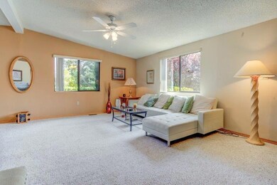 Living Room (2)