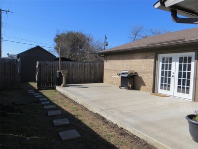 201 Simmons Dr, Hurst, TX 76053 - photo 6