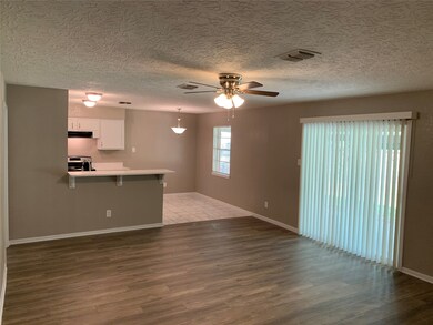 380 Windsor Square, Alvin, TX 77511 - photo 6