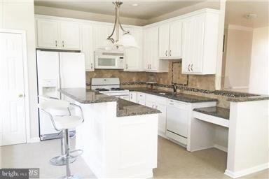 6005 Mill Cove Ct, Burke, VA 22015 - photo 6