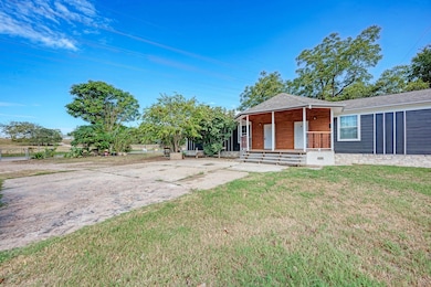 2785 N Main St unit B, Bastrop, TX 78602 - photo 5