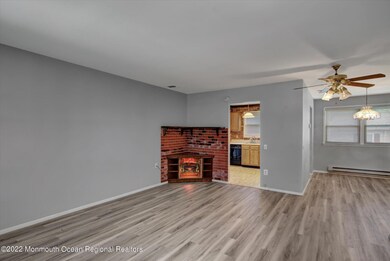 06-Living Room