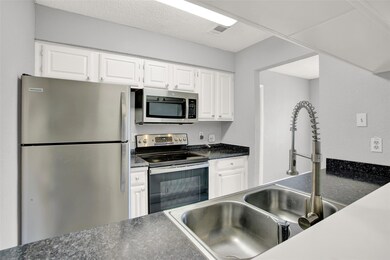 821 W Harwood Rd unit A, Hurst, TX 76054 - photo 7