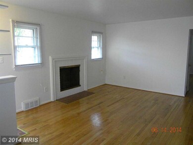 6313 Balfour Dr, Hyattsville, MD 20782 - photo 3