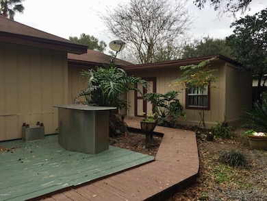 7030 Holiday Hill Ct, Jacksonville, FL 32216 - photo 5