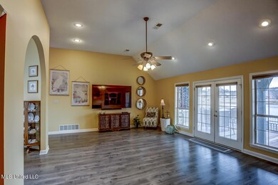 1197 Cross Creek Dr E, Hernando, MS 38632 - photo 7