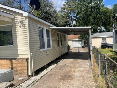 6813 Appleton St, Houston, TX 77022 - photo 2