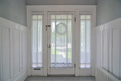 961 Mendon Rd, Woonsocket, RI 02895 - photo 3