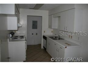 3600 SW 23rd St unit 15, Gainesville, FL 32608 - photo 2