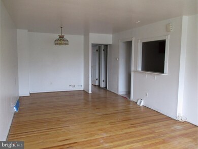 12508 Knights Rd, Philadelphia, PA 19154 - photo 3