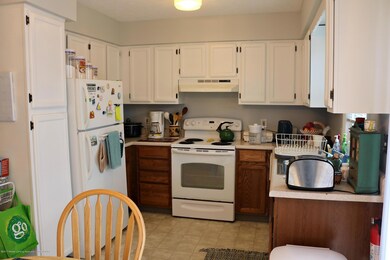 1423 Kitchen