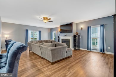 4169 Agency Loop, Triangle, VA 22172 - photo 6