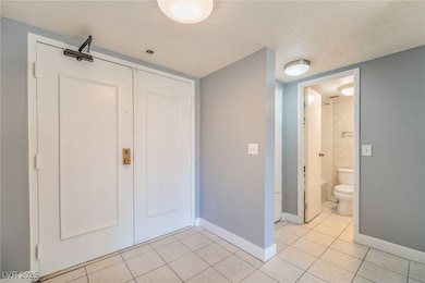 Marie Antoinette Condominiums unit 409, Las Vegas, NV 89169 - photo 3