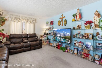 345 Cedar Cir_007